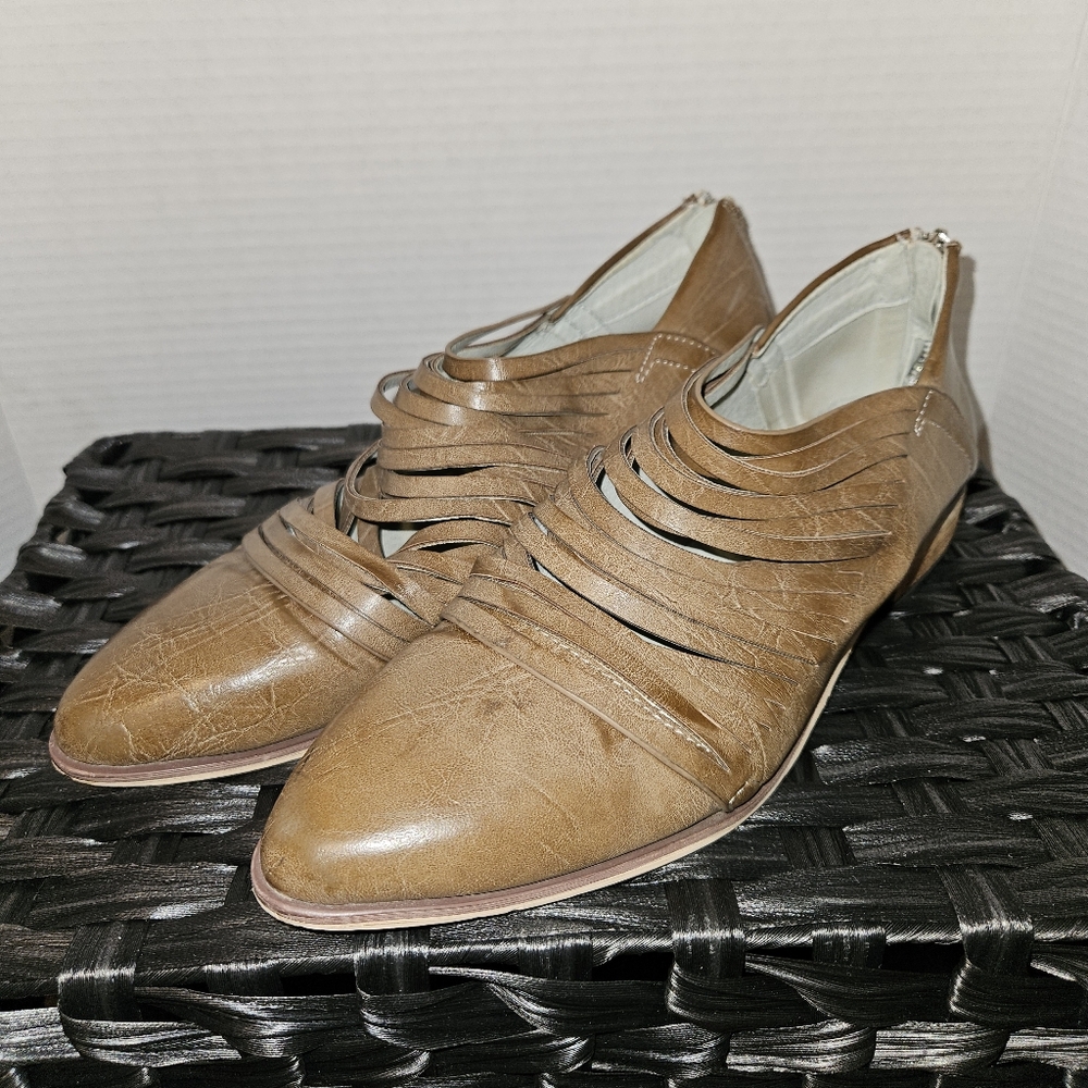 A Rider Girl Size 9 Vegan Faux Leather Flats Size US 8.5 / EUR 39